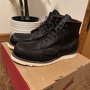 Men’s Black Red Wing Shoe Boots